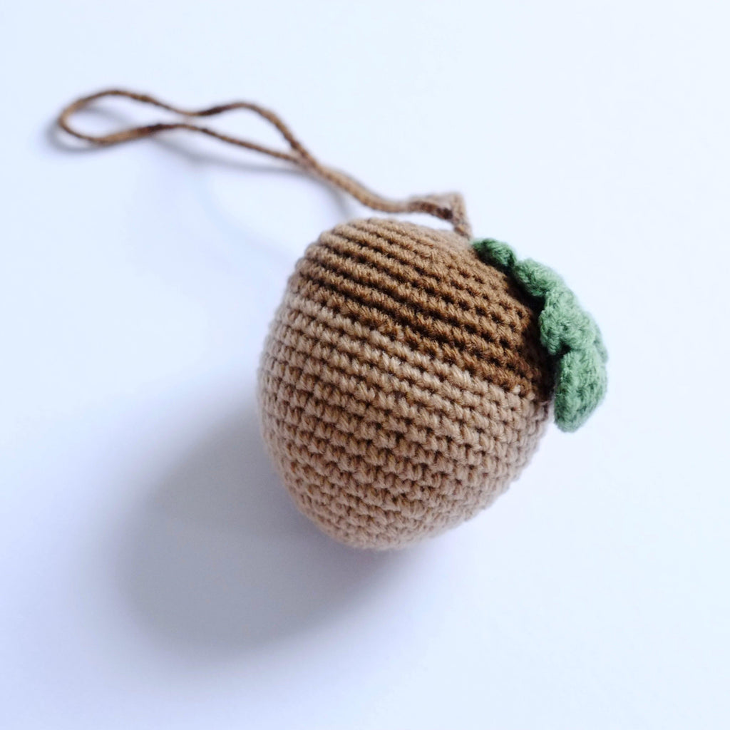 Crochet hanging acorn rattle - Blossom&Bear